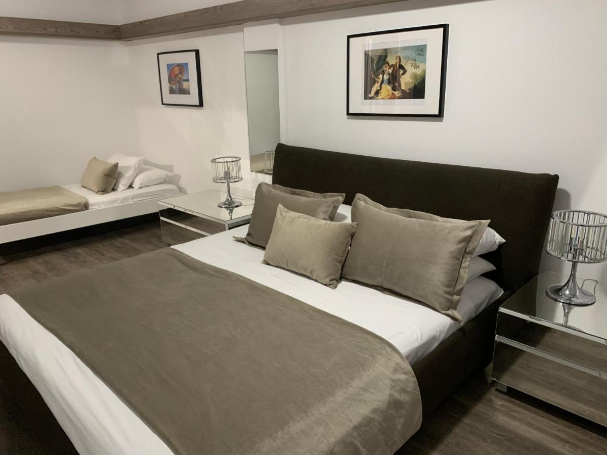 Pasithea Family Apartment Larnaca Esterno foto