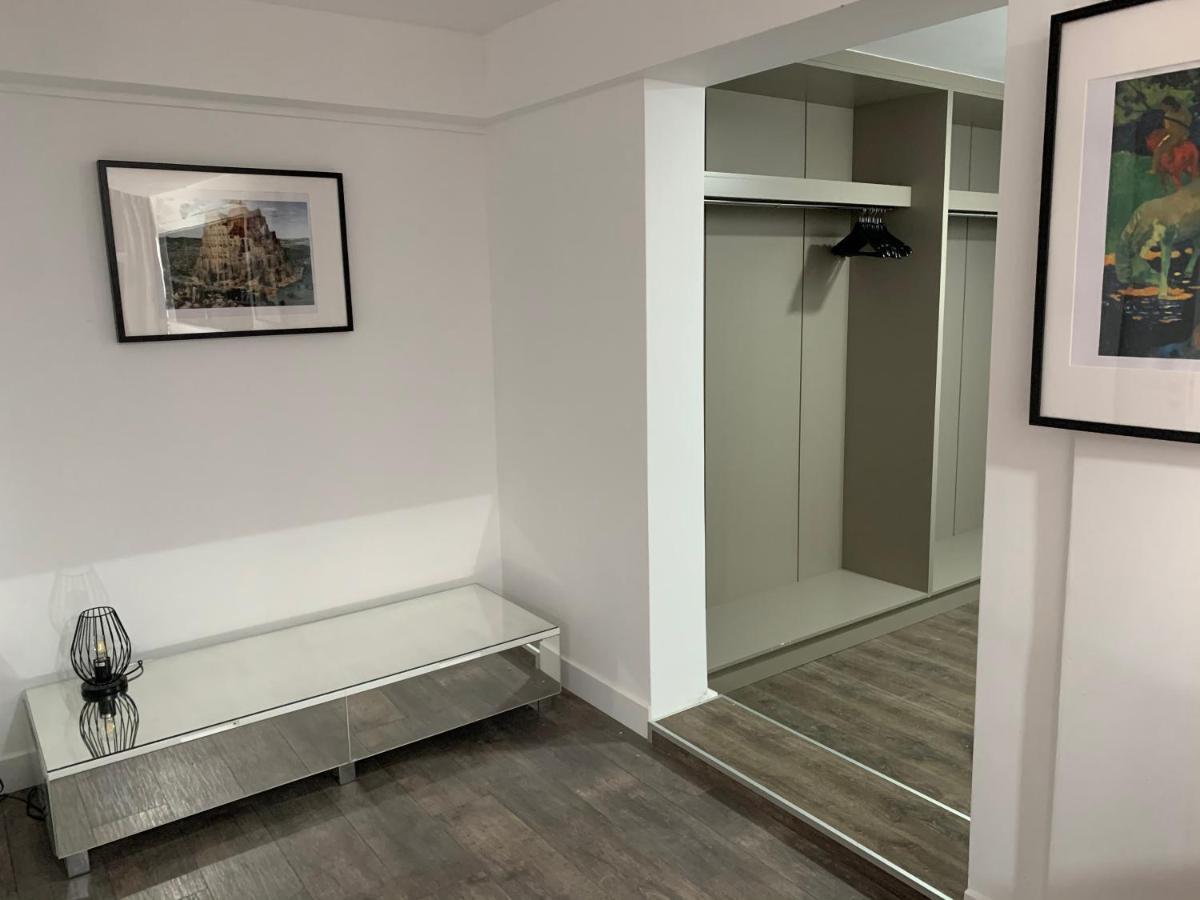 Pasithea Family Apartment Larnaca Esterno foto